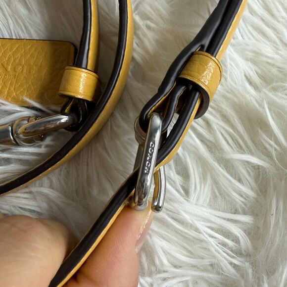 Coach Hang Tag and Replacement Strap - Picture 5 of 9